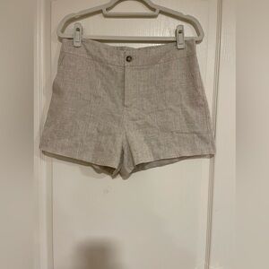 NWOT Edit by Nine beige shorts​